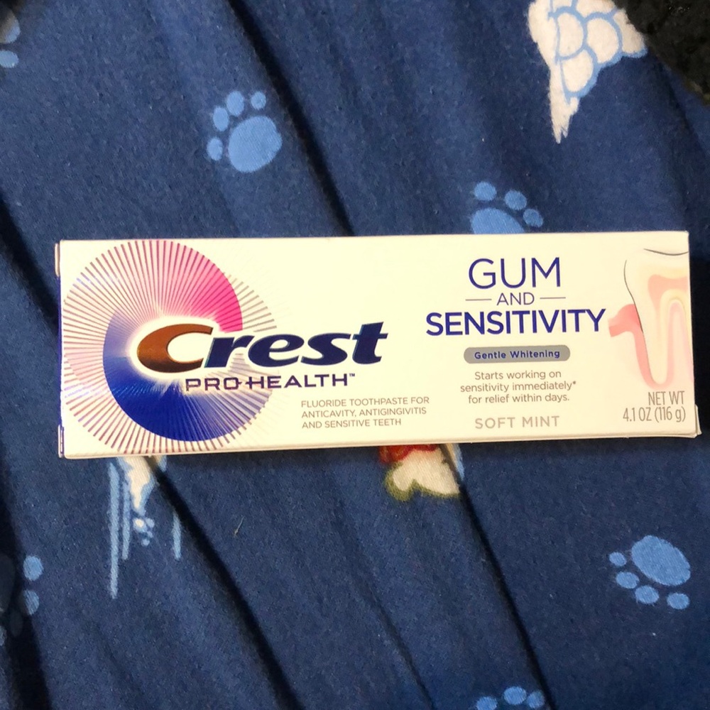 Crest gum